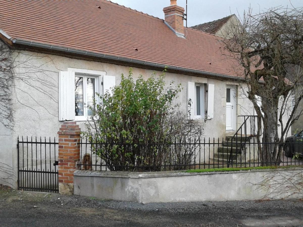 Вилла Maison Cocooning Avec Jardin Et Cheminee Pres De Vichy - Velos Et Animaux Acceptes - Fr-1-489-68 Brout-Vernet Экстерьер фото